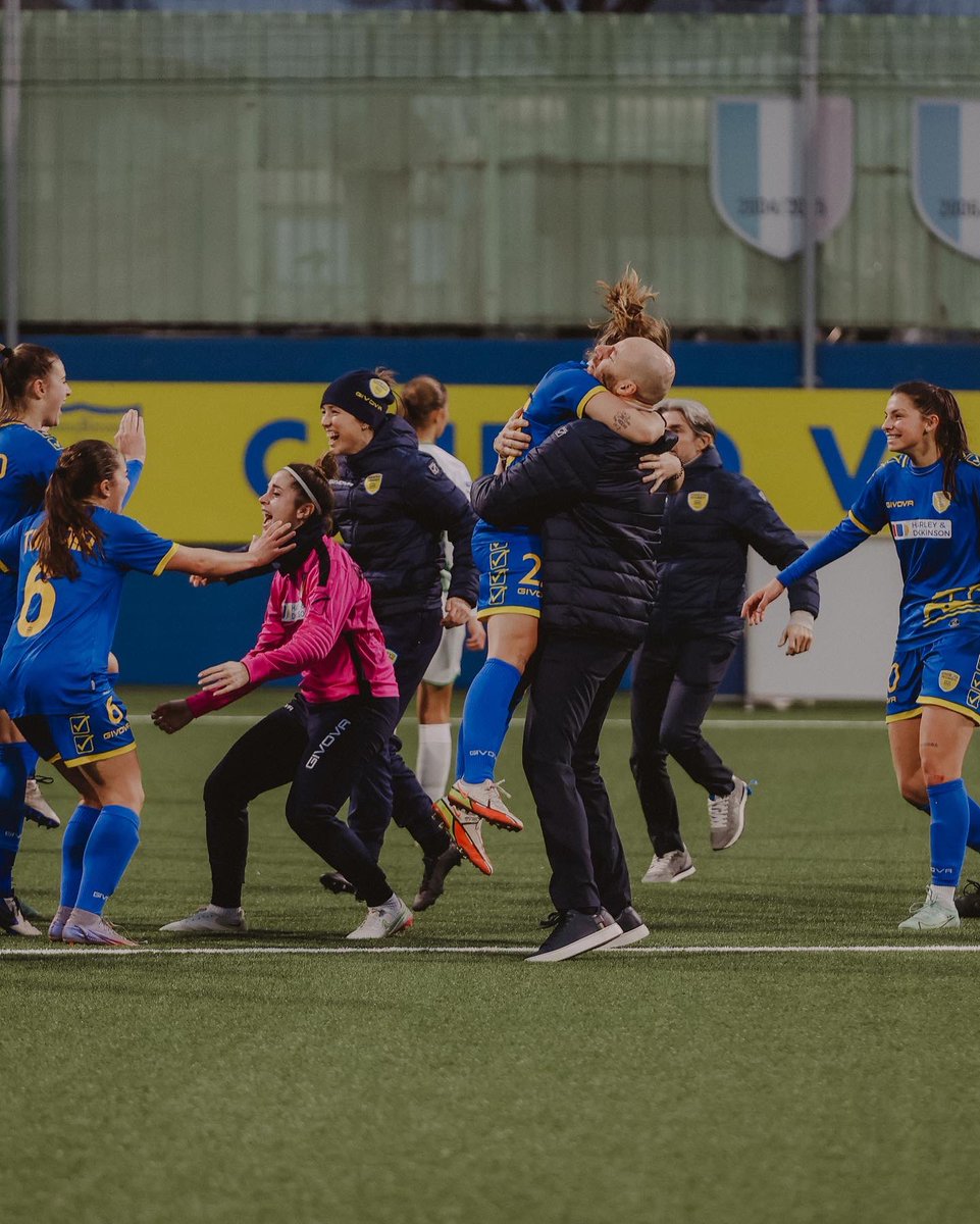 ChievoWomen's tweet photo. ๐๐บ๐บ๐ฎ๐ด๐ถ๐ป๐ถ ๐ฐ๐ต๐ฒ ๐ฝ๐๐ผ๐ถ ๐๐ฒ๐ป๐๐ถ๐ฟ๐ฒ ๐ฃ๏ธ
#CuoreMatto ๐๐ https://t.co/ehJDZ7eAhy