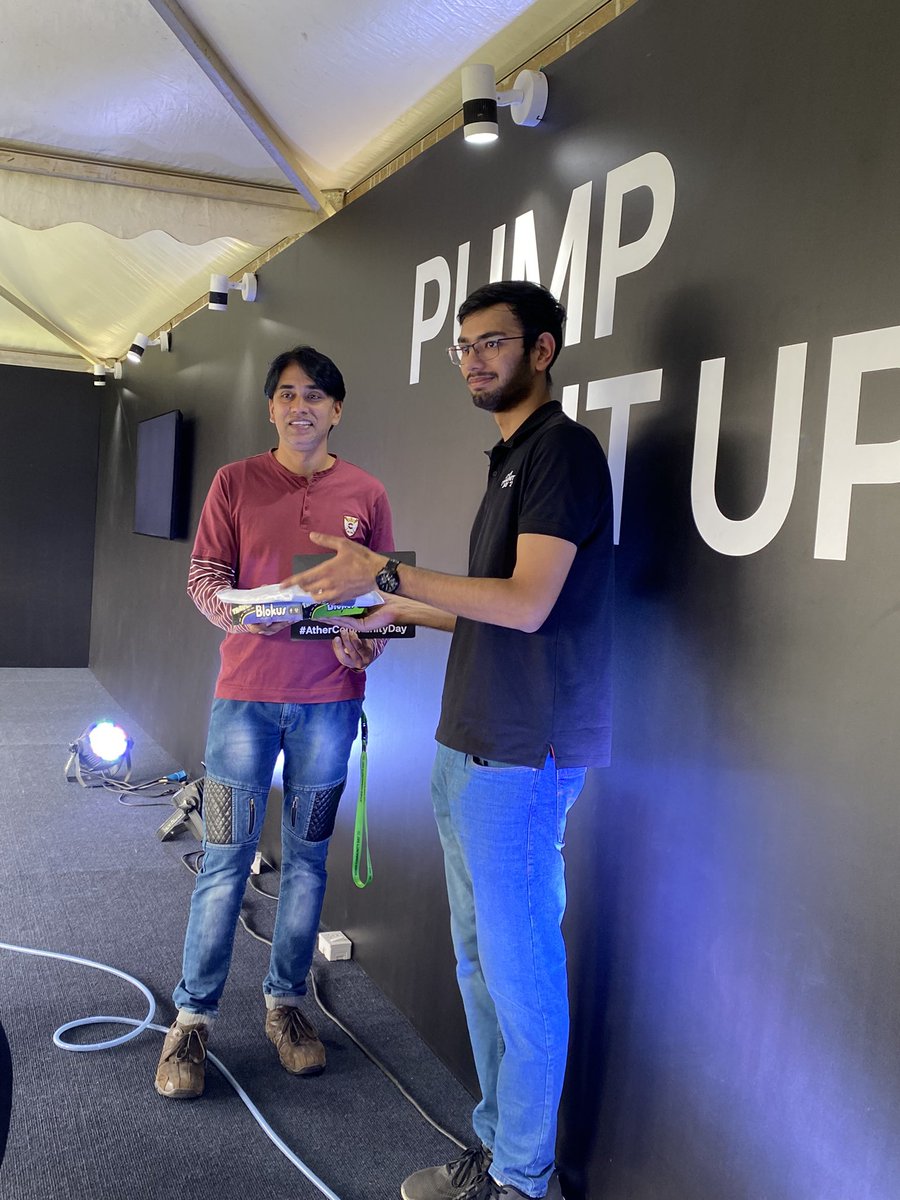 Yashwanth2's tweet photo. Ather owners participated and won at several games. They definitely loved their spoils.
Especially the Ather stack tee
#AtherCommunityDay @atherenergy
#BuiltForUs https://t.co/LNJZ6SHDch