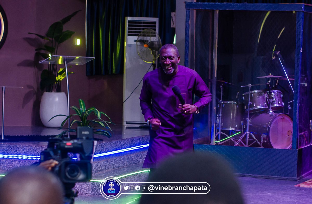 vinebranchapata's tweet photo. God can take you to a place where you have peace all around you.

God goes ahead of us and fights our battles to the point of victory
🔥🔥🔥

#Sermon
#DivineSettlement
#Vbcapata https://t.co/2Gb8SOPgdt