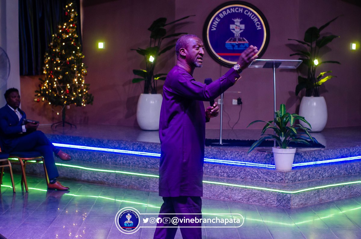 vinebranchapata's tweet photo. God can take you to a place where you have peace all around you.

God goes ahead of us and fights our battles to the point of victory
🔥🔥🔥

#Sermon
#DivineSettlement
#Vbcapata https://t.co/2Gb8SOPgdt