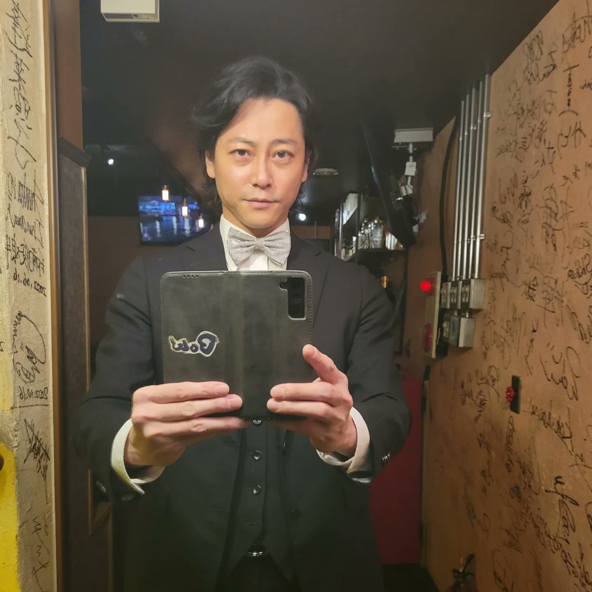 yusuke_shoda's tweet photo. 昨日は #人外探偵 稽古でした！殺陣つけてもらいました！
店開けて良かった！お客様のお話で知的欲求がうずき、本５冊注文！

今日は久しぶりに走ってきました！体力落ちてる！30分で限界に！
夜は火鍋！明日も休みなので、ガッツリにんにく！
明日も羊食う！

https://t.co/FaXZO7BD1V https://t.co/m9MlqW2Ash