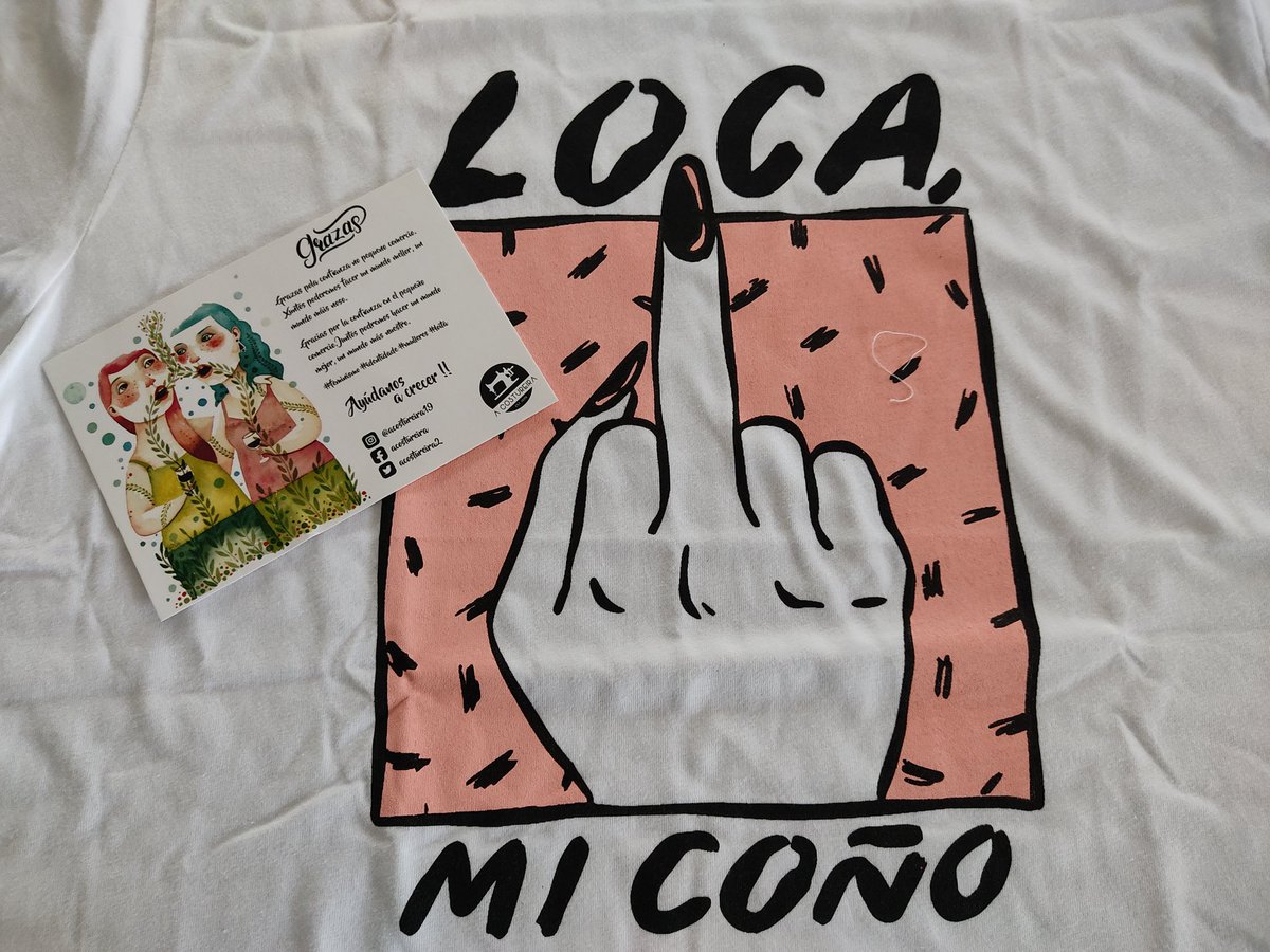 Los reyes se han pasado por <a href="/ACostureira2/">A Costureira</a> y me han traído esta pedazo camiseta con una tarjetina muy cuqui, ambas con mensajes muy importantes 😊