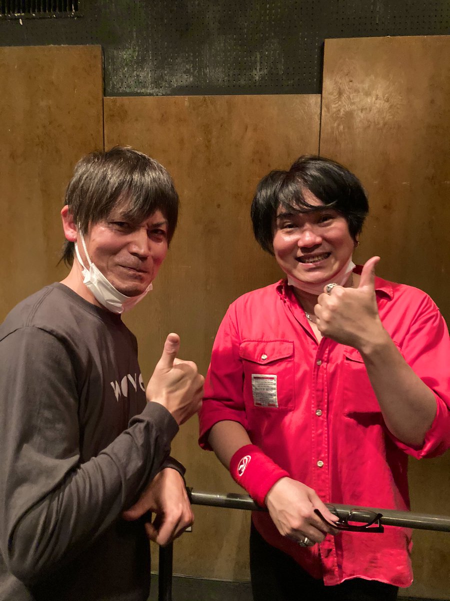 JJ_AAKKII's tweet photo. 今日は江坂MUSEで、すっぽんファミリー、そして25年振りのTHE PINHEADSのライブを初めて生で観る事ができて、もう今年の夢がひとつ叶った!!
往年のファンに混じって跳んできたけど、みんなめっちゃカッコよかったし、ISAO兄の真の姿を垣間見た!
これを機にまた是非やって欲しいね!
#THEPINHEADS https://t.co/Bqhm0vxbcC