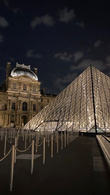 springb80245091's tweet photo. Museum of louvre, France https://t.co/V7rMibR8JO