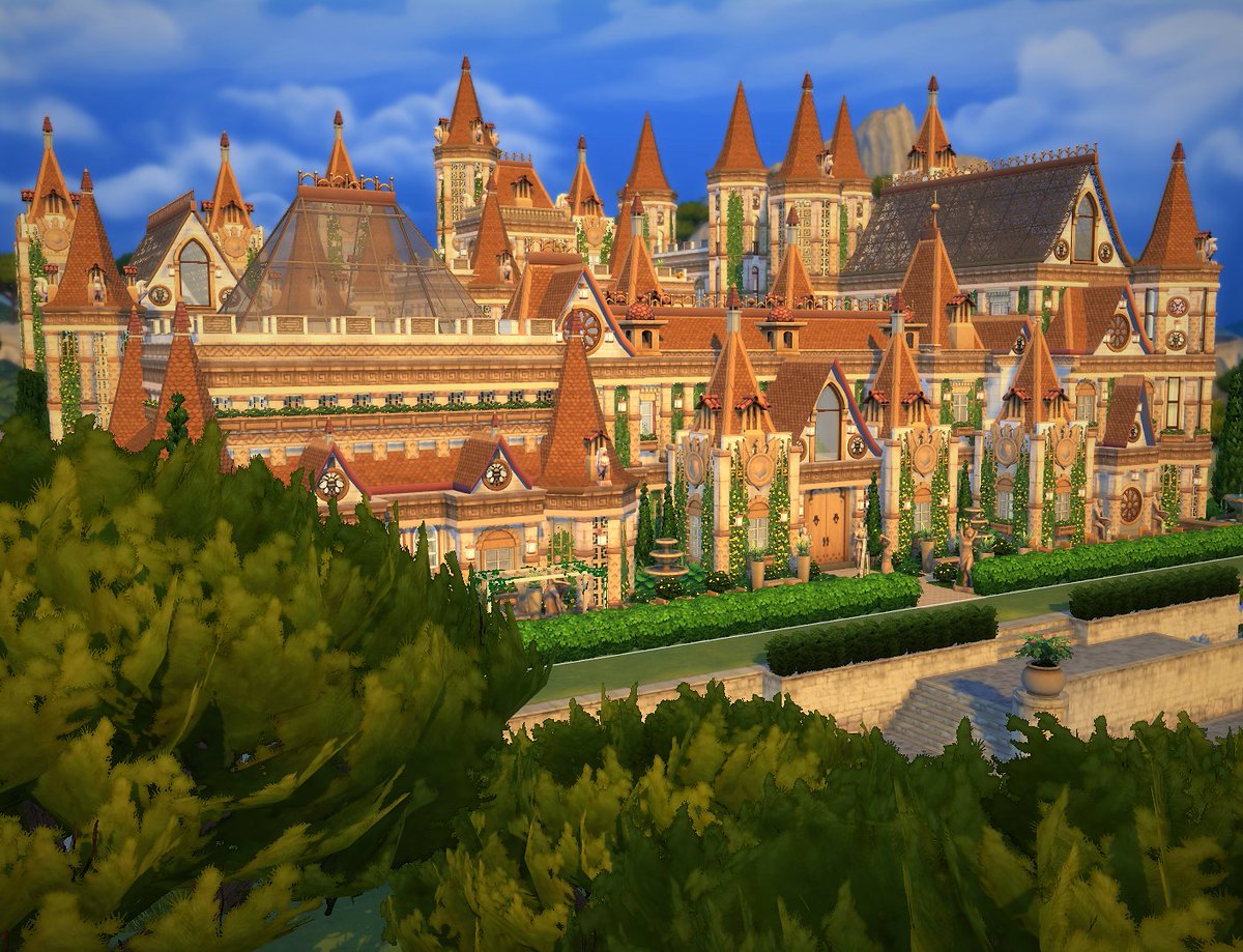 SimandaB's tweet image. Finally finished my build. 

The Royal Castle (I&apos;m not very good at naming my castles😅)

Fully furnished and available on the gallery. Gallery ID: SimandaBuilds

I hope you enjoy! 

#ShowUsYourBuilds #Sims4 #sims #nocc #TheSims #thesims4 @TheSims