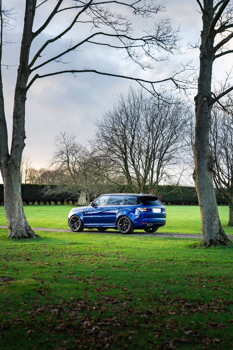 monarch_ent's tweet photo. Name a better colour for the SVR than #EstorilBlue 💙 #RangeRover #MonarchEnterprises https://t.co/JvsSQr0QAn