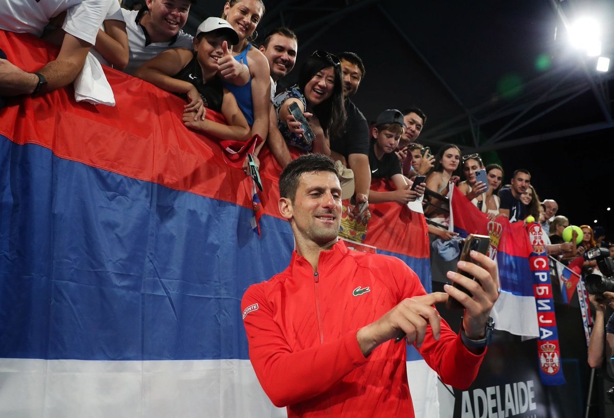 UniversTennis's tweet photo. Les 6 derniers tournois de Novak Djokovic :

🏆 Wimbledon 🇬🇧
🏆 ATP 250 Tel Aviv 🇮🇱
🏆 ATP 500 Astana 🇰🇿
🥈 Masters 1000 Paris 🇨🇵
🏆 Nitto ATP Finals 🇮🇹
🏆 ATP 250 Adélaïde 🇦🇺

6 finales consécutives, 5 titres, 30 victoires sur ses 31 derniers matchs. 🔥 https://t.co/qM7GraScYo