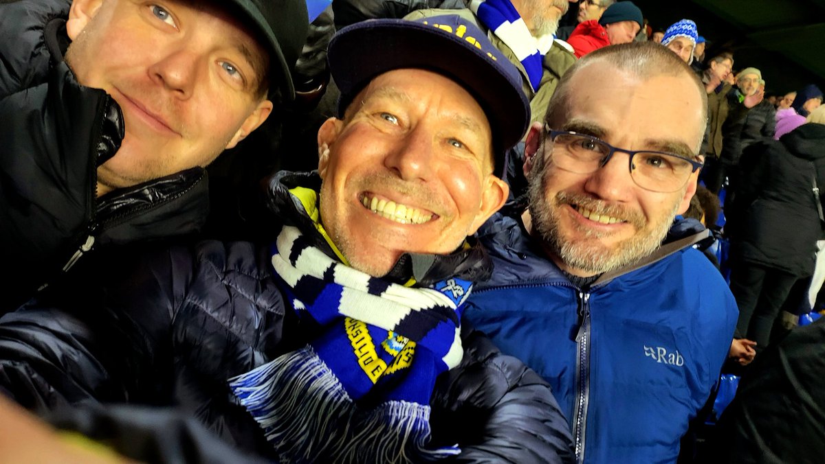 Mr_Andrrson's tweet photo. The kind of games that keep you coming back for  more, even if it's suffering more often than joy 🙄 not a bad performance by anyone in a blue and white #swfc shirt last night 👏👏❤️ #UTO #inthedraw #cupfinal and #promotion we can dream 😉😊🦉🦉 https://t.co/I1WFTSXWwD