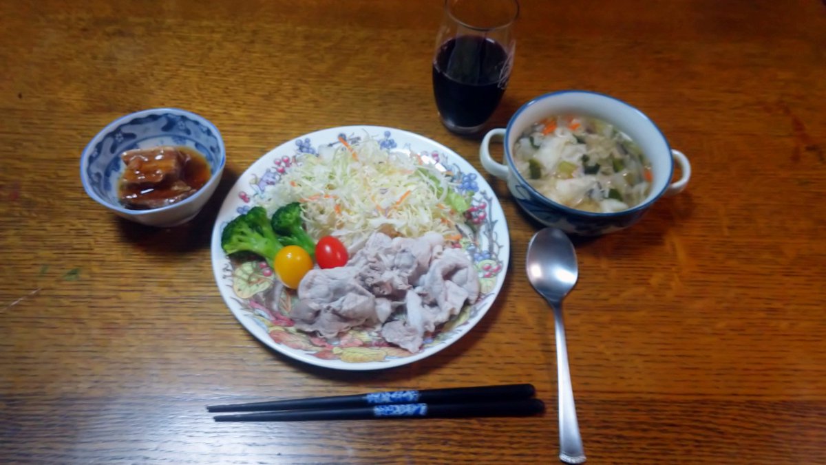 妻がコロナに罹患したので、夕食を作っています。