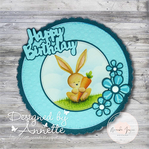 papermilldirect's tweet photo. Annette combined our Pale Turquoise and Navy to create this intricate circle card. She embossed her turquoise panel and stencilled flowers to add interest. She’s used a Digi print by Amanda Jayne Designs, then brought her bunny to life with watercolours!
📷 = DT  Annette https://t.co/jS4Z59XQFq