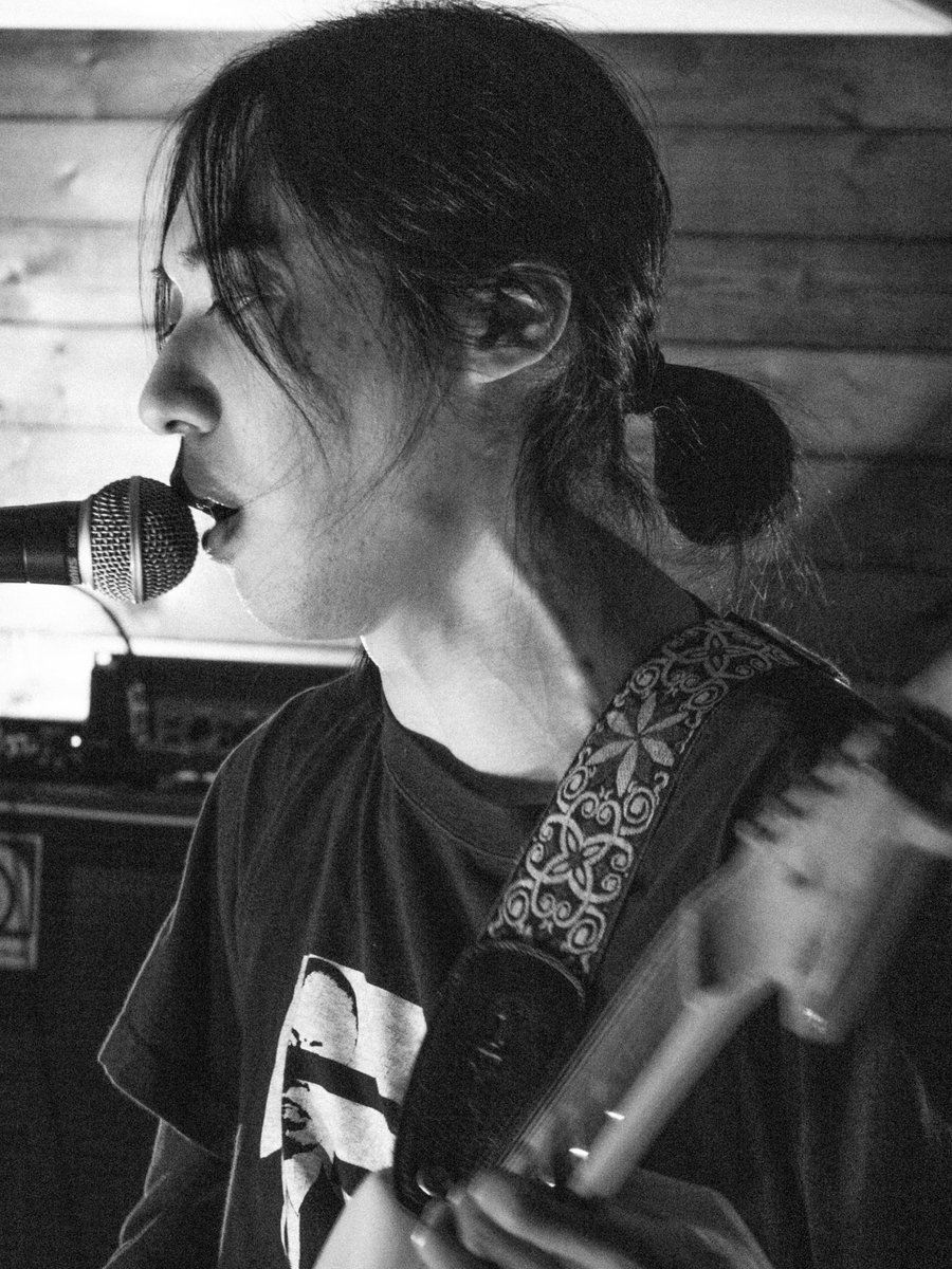 皆さま昨日はありがとうございました。

───

2023年1月7日
小岩BUSHBASH

《 演目 》

1.受胎告知　
2.御陵　
3.新廃仏毀釈　
4.夏が疲れた国
5.藤棚
6.行楽日和
7.紫陽花
8.清庭
9.降霊

写真撮影 / 石川開
<a href="/N_E_P_O/">石川 開 ishikawa haruki</a>