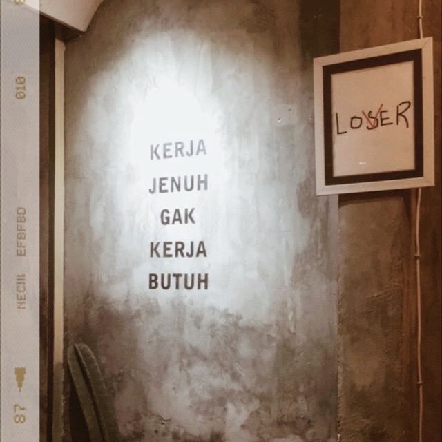 txtqoutesalam's tweet photo. ya mau gimana lagi https://t.co/DUNCZaJKwy https://t.co/F9ygG8TPgn