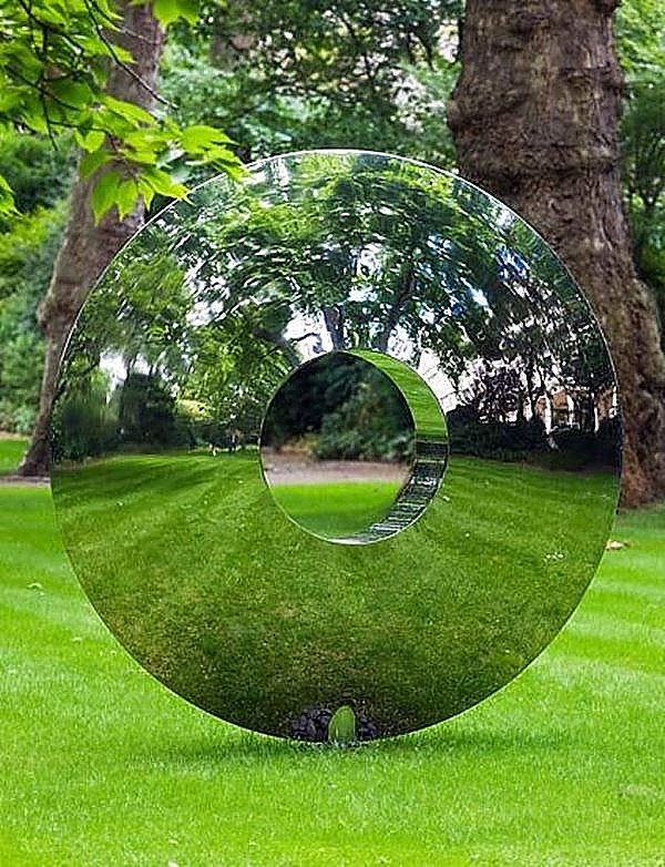 AlexRayHamer's tweet photo. David Harber, sculpture, stainless steel https://t.co/K9cXcqFimZ