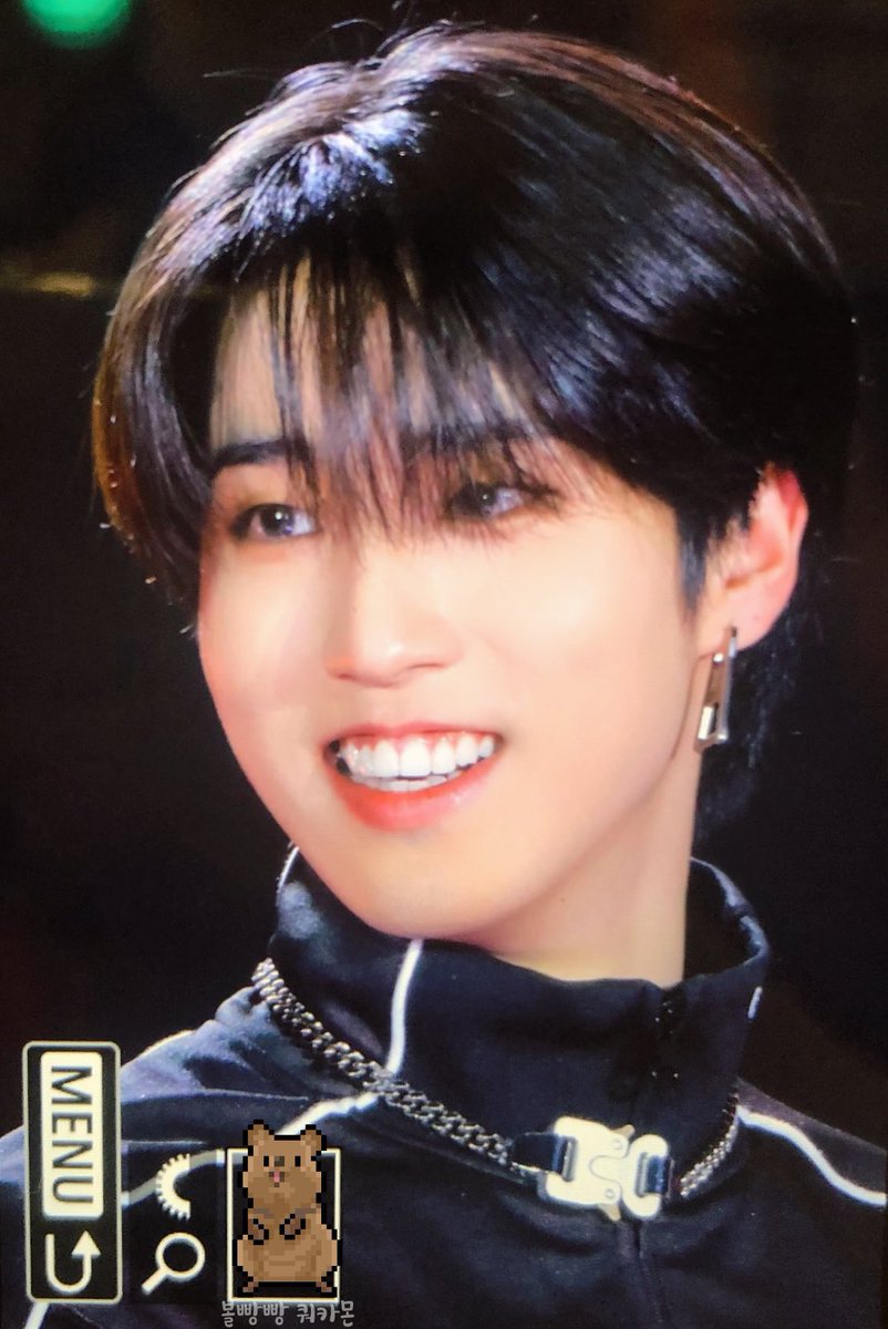 haetbitlinoring's tweet photo. these made me fall in love with han jisung once more he’s just so.. beautiful https://t.co/N4I3xt3ECy