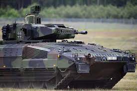 JohanSollgruber's tweet photo. We all want peace. But if we seriously want to expel #Russian #criminals from #Ukrainian territory
@DefenceU forces needs modern #tanks like #Puma and not outdated Antique Tanks from the #eighties.#TogetherwithUkraine https://t.co/B4PAeff26V