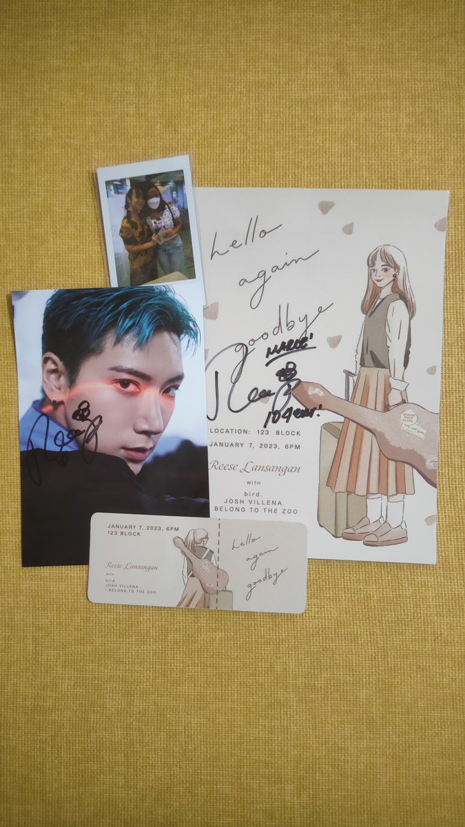 chaemiihi's tweet photo. still can't believe i met @reeseypeasy last night and SHE SIGNED MY TEN POSTCARD 🥹🫶🏻 and everyone i met was so precious, a core memory! ✨ #helloagainreese #104ever https://t.co/CIJku9SlQC