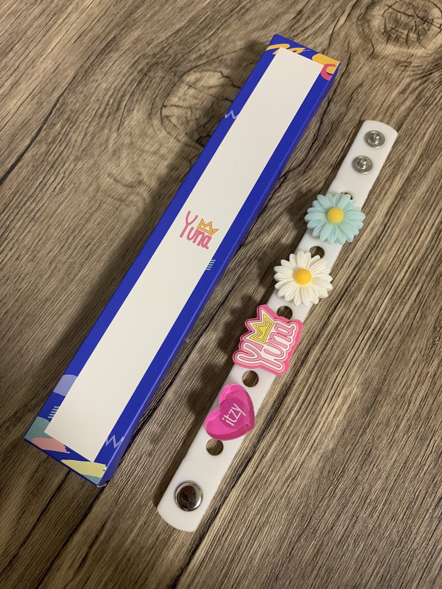 bruhchae's tweet photo. wts lfb ph

itzy light ring accessories from pop-up store

beads ring (yuna) - ₱680

band ring (yuna) - ₱770

shopee links:
bead https://t.co/pjh9O1UZhy

band https://t.co/qKBPlhvB7o https://t.co/RGvFdJVnC1