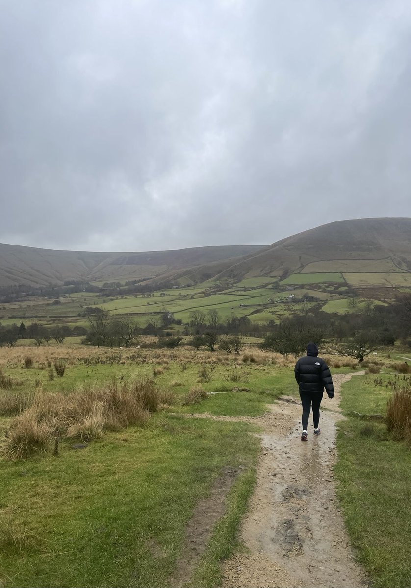 Back doing what I love best after the Christmas break - walking in the Peak District. A lovely way to get out into nature whilst in the midst of pupillage applications💪🏻