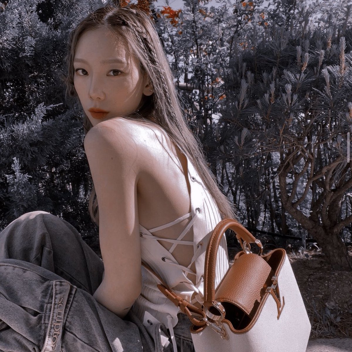 devilssister__'s tweet photo. ⠀

    cᦅⲅvυઠꫳ͜🎐१vːłⲁ ᦅf @CorvusRpg
  ৫ংaeris kalea५ 26
  ৫ংöğretim görevlisi. 
  ৫ংhalf blood ५ calix
    łᖾᦸ rᦸgiઠł𐑾a⟊iᦅn ઠuccᦸss⨏ul

⠀ https://t.co/a1VXCWohuY