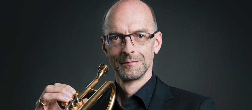 CapitalJazzClub's tweet photo. #NowPlaying, 'Scrapple From The Apple / Ah Leu Cha', off #MagnusLindgren, @johnbeasley & #SWRBigBand's *Bird Lives*. (2021). The #CapitalJazzClub984, with #JacobAsiyo & @KaimaMwiti.
Soloist, Tenor Sax: Magnus Lindgren
Soloist, Trumpet: Martin Auer
Piano, Arranged by: John Beasley https://t.co/T1BK4HJZkV