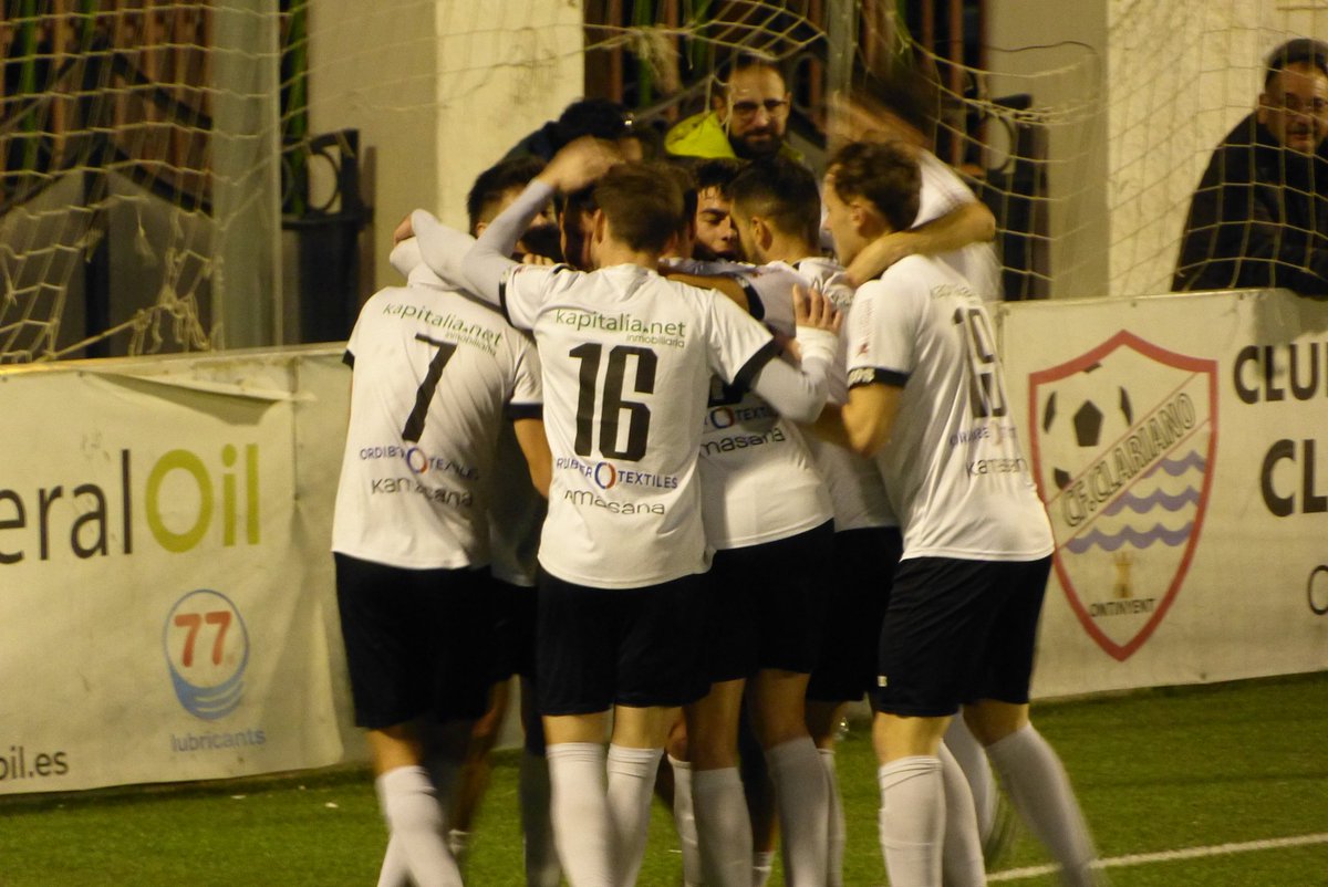 📝 Castigol! Gooooooooool del pitxitxi <a href="/pablo151293/">Pablo1093®</a>! Baló a l'esquena de la defensa que rep per la dreta <a href="/pacosaezferre/">Paco Saez</a> i que creua al segon pal per a que empente el davanter.
⚽ <a href="/ontinyent1931cf/">Ontinyent 1931 CF</a> 2 - <a href="/cdjavea/">CD Jávea</a> 0
⌚ 67'
🏆 #ÀPuntPreferentG3 | #Jornada17
📍 Municipal El Clariano