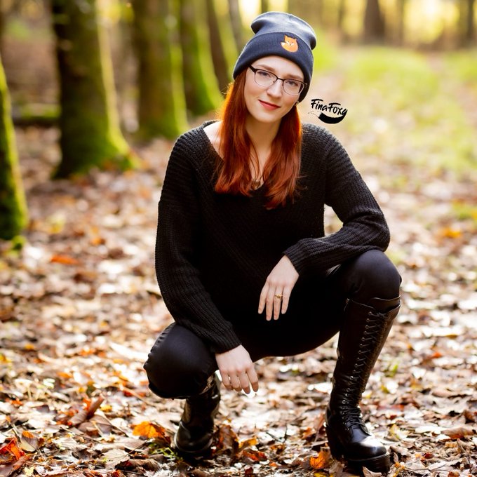 🦊 sein allein reicht nicht, man muss sich auch auskennen im Wald! 🍃  📸 by: Gerald B. Photography   #finafoxy<a href="/tag/shooting"class="tags"><span>#shooting</span></a><a href="/tag/fox"class="tags"><span>#fox</span></a><a href="/tag/redhead"class="tags"><span>#redhead</span></a><a href="/tag/redhair"class="tags"><span>#redhair</span></a><a href="/tag/foxy"class="tags"><span>#foxy</span></a><a href="/tag/forest"class="tags"><span>#forest</span></a>