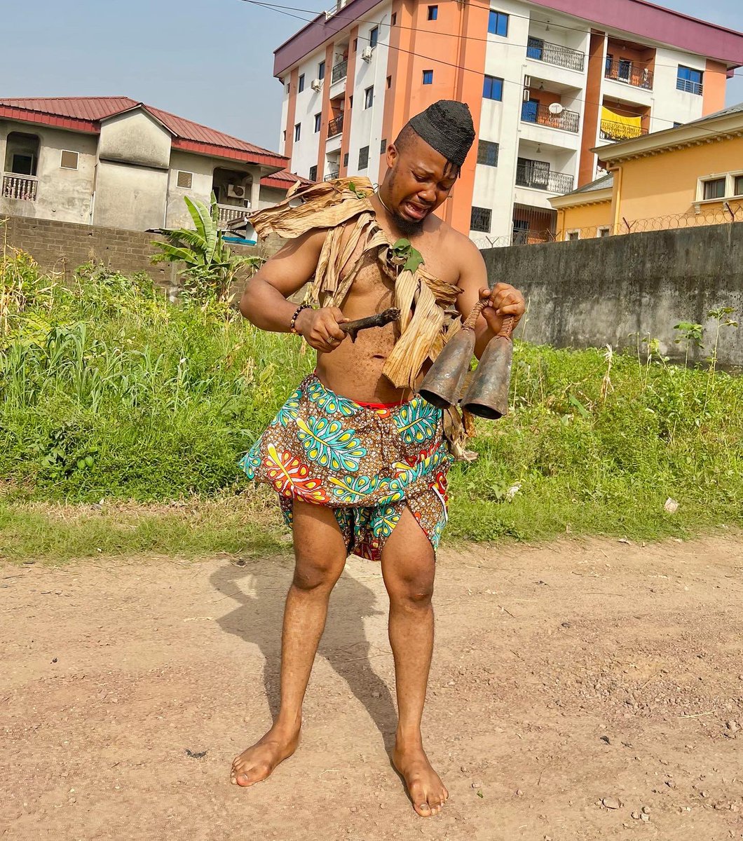 FreshkingDanny's tweet image. Towncryer is here!!!
Book us for your announcements 📣
Marriage announcement😩
Burial announcement😩
Heartbreak announcement😩
Debtor announcement😩
New house/car/birthday announcement😩
I cry for a living😭✊🏻🦅