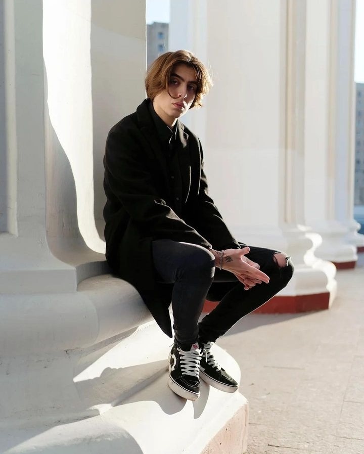 _space_void_'s tweet image. бблляяять как я его люблю