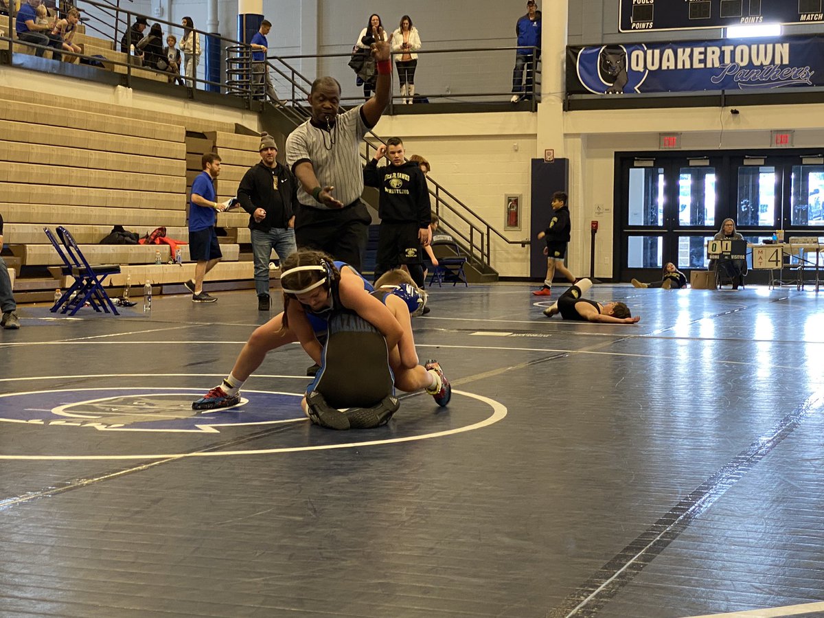beckypallone's tweet photo. Future QCHS girl wrestlers @QTownWrestling @pallone31 https://t.co/4qhheegF4K