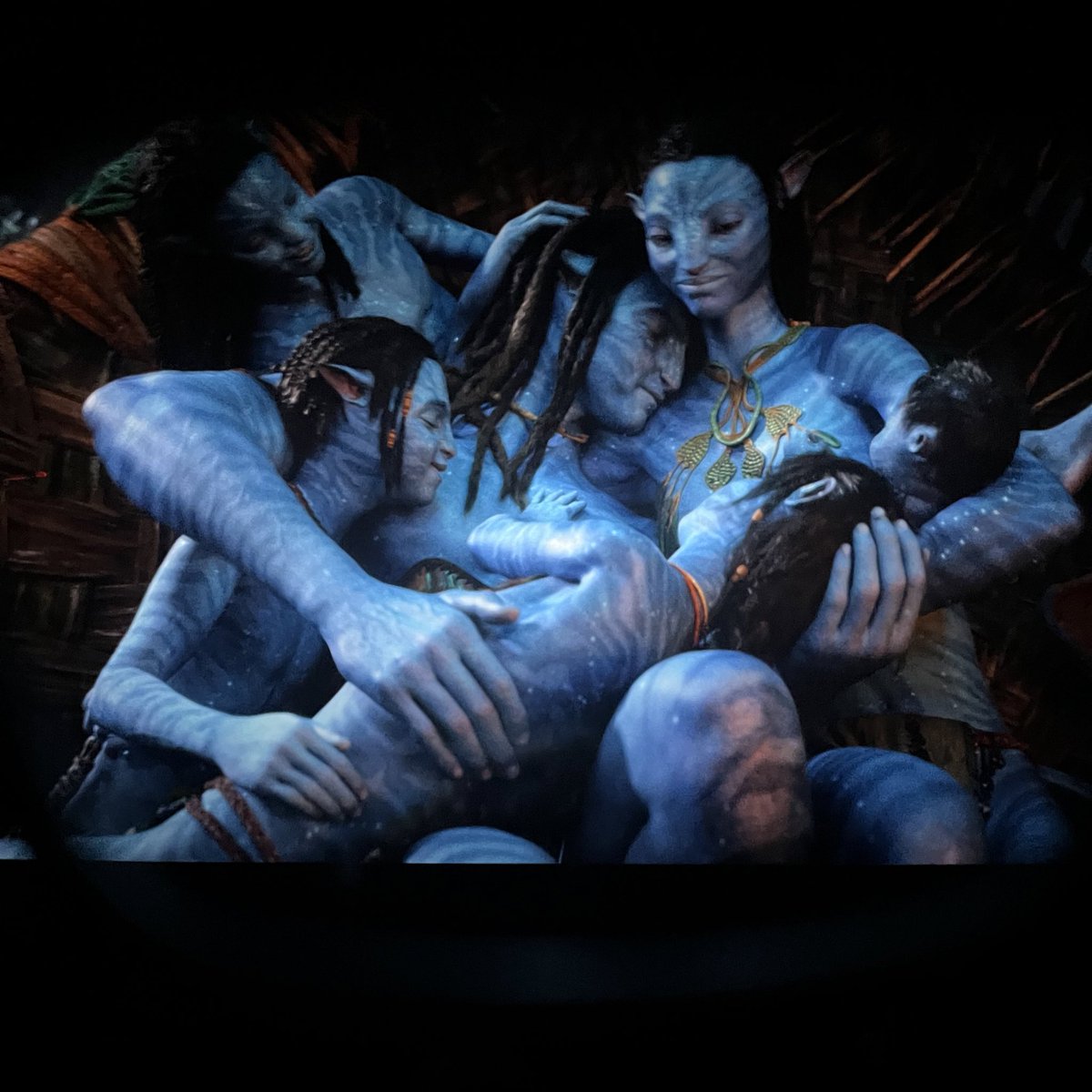 j4edens's tweet photo. watched #Avatar in 3d… at last https://t.co/ek8kGgIKq8