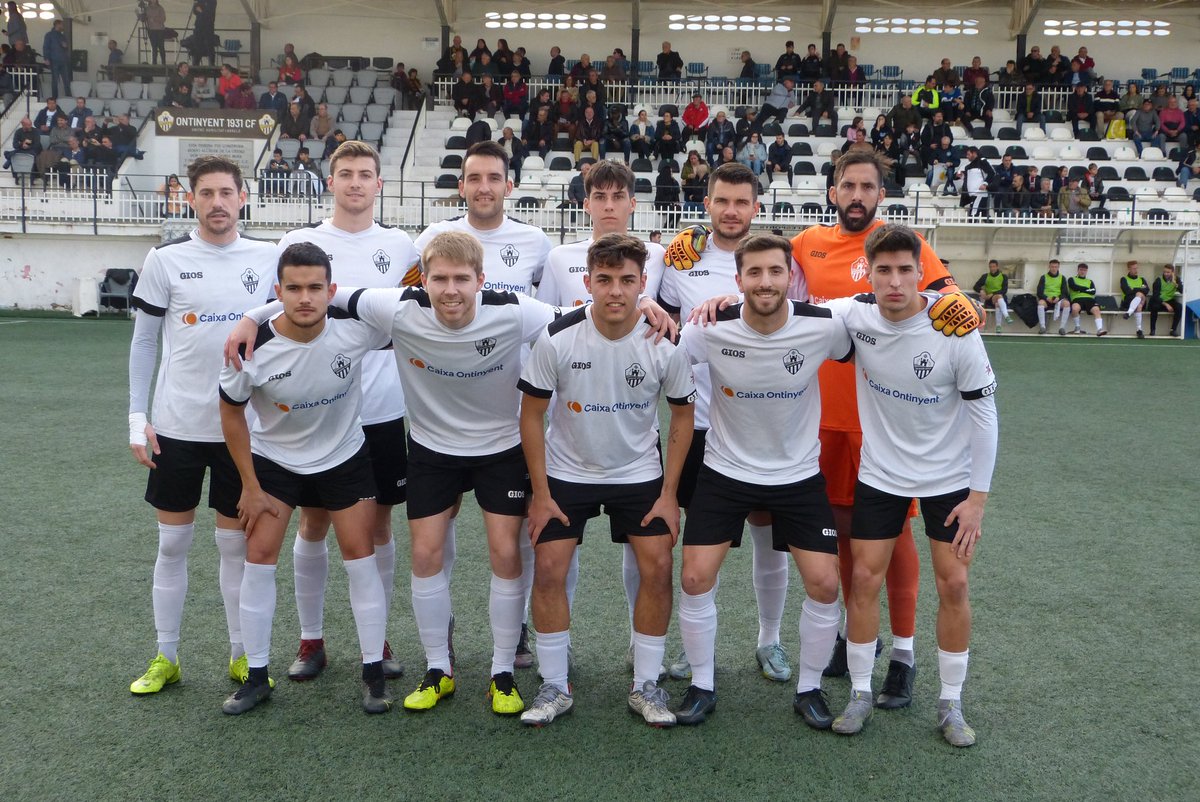 📝 FINAL FINAL FINAL! Important victòria per començar l'any de la millor manera possible! Gols de <a href="/Diego_Aielo/">Diego Cambra</a> i <a href="/pablo151293/">Pablo1093®</a>
⚽ <a href="/ontinyent1931cf/">Ontinyent 1931 CF</a> 2 - <a href="/cdjavea/">CD Jávea</a> 0
⌚ Final
🏆 #ÀPuntPreferentG3 | #Jornada17
📍 Estadi Municipal El Clariano