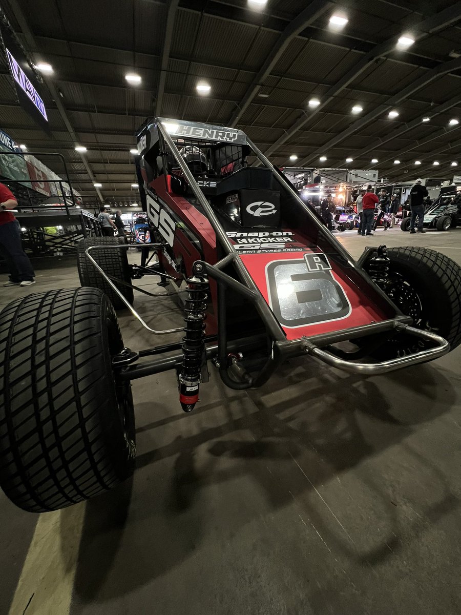 First round of hotlaps for #ChiliBowl2023 in the books!