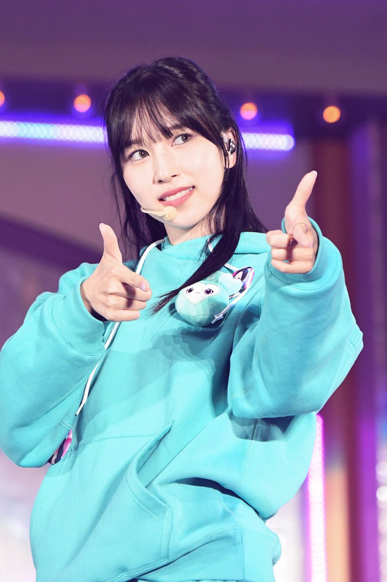 MinaParaguay's tweet image. ❣️🥹
.
.
.
.
#mina #visual #singer #dancer #member #queen #twice #once #twicetagram
@JYPETWICE