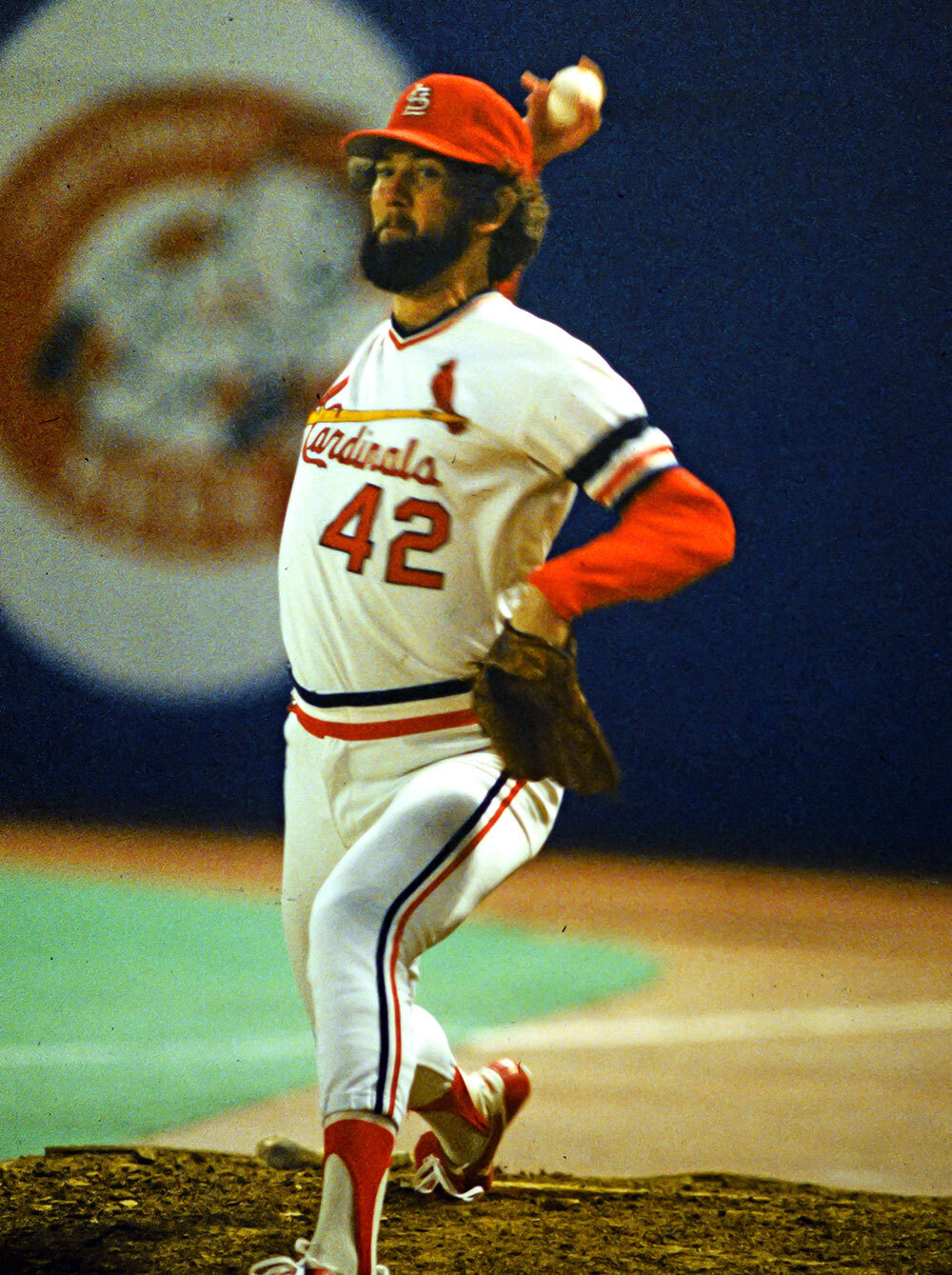 St. Louis Cardinals on X: On this date in 1953, Hall of Fame pitcher Bruce  Sutter was born. A lights-out closer thanks to his famous split-finger  fastball, Sutter recorded 127 saves over