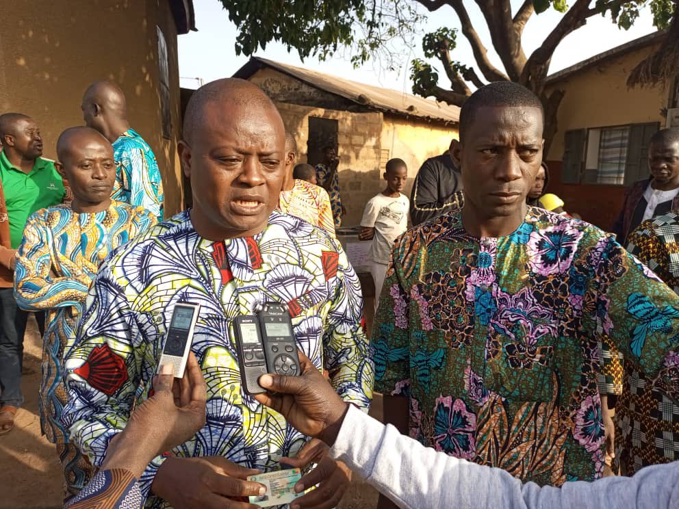 msgomina's tweet photo. Après le vote et face à la presse, nous avons félicité l’organisation du scrutin et appelé la population à sortir massivement accomplir leur devoir citoyen.

Ensemble, nous sommes plus forts ! #2 

#Legislative2023
#Djougou2023 
#08Janvier2023 https://t.co/mxy0AC8wmj