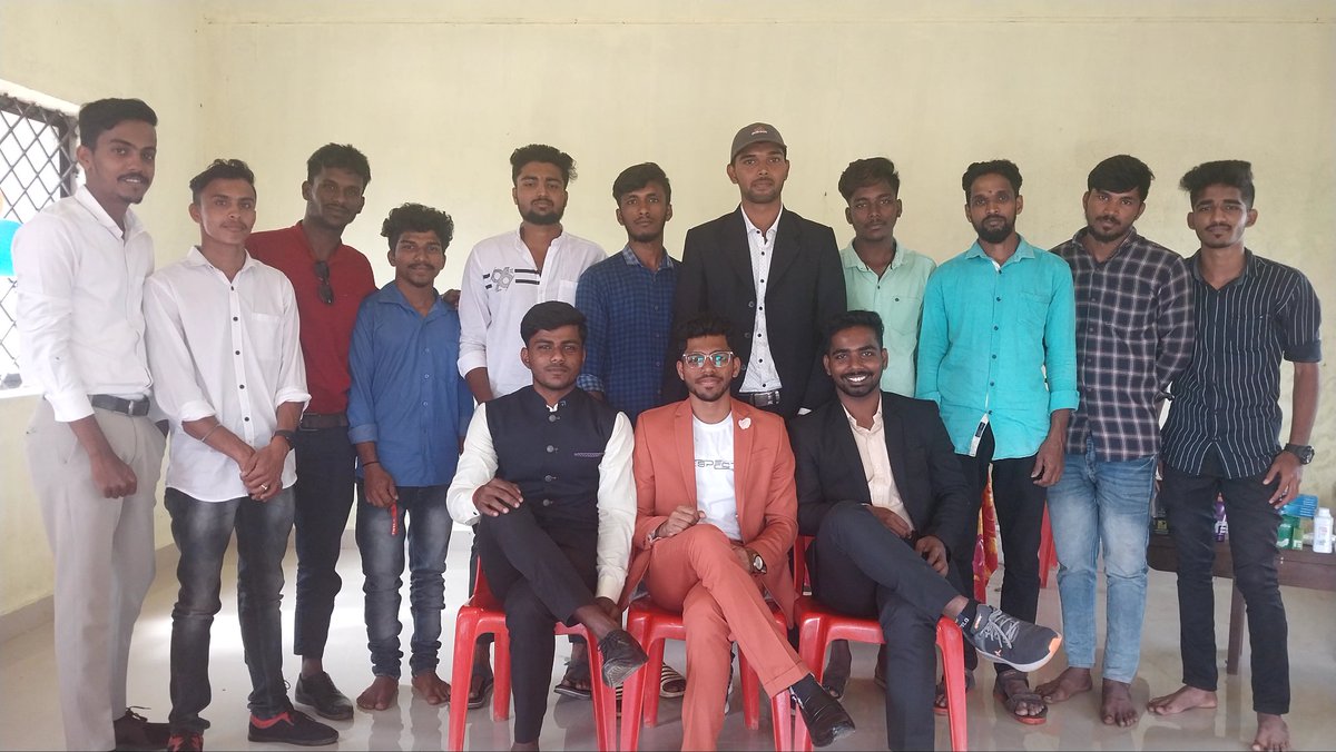Sukeshkunder1's tweet photo. Nobody can beat us When we are united 🤝 @team_achievers_india_  at 
Hulikal❤

#team #unity #vision 
#udupi #kundapura #hulikal https://t.co/BLvEXmsDAD