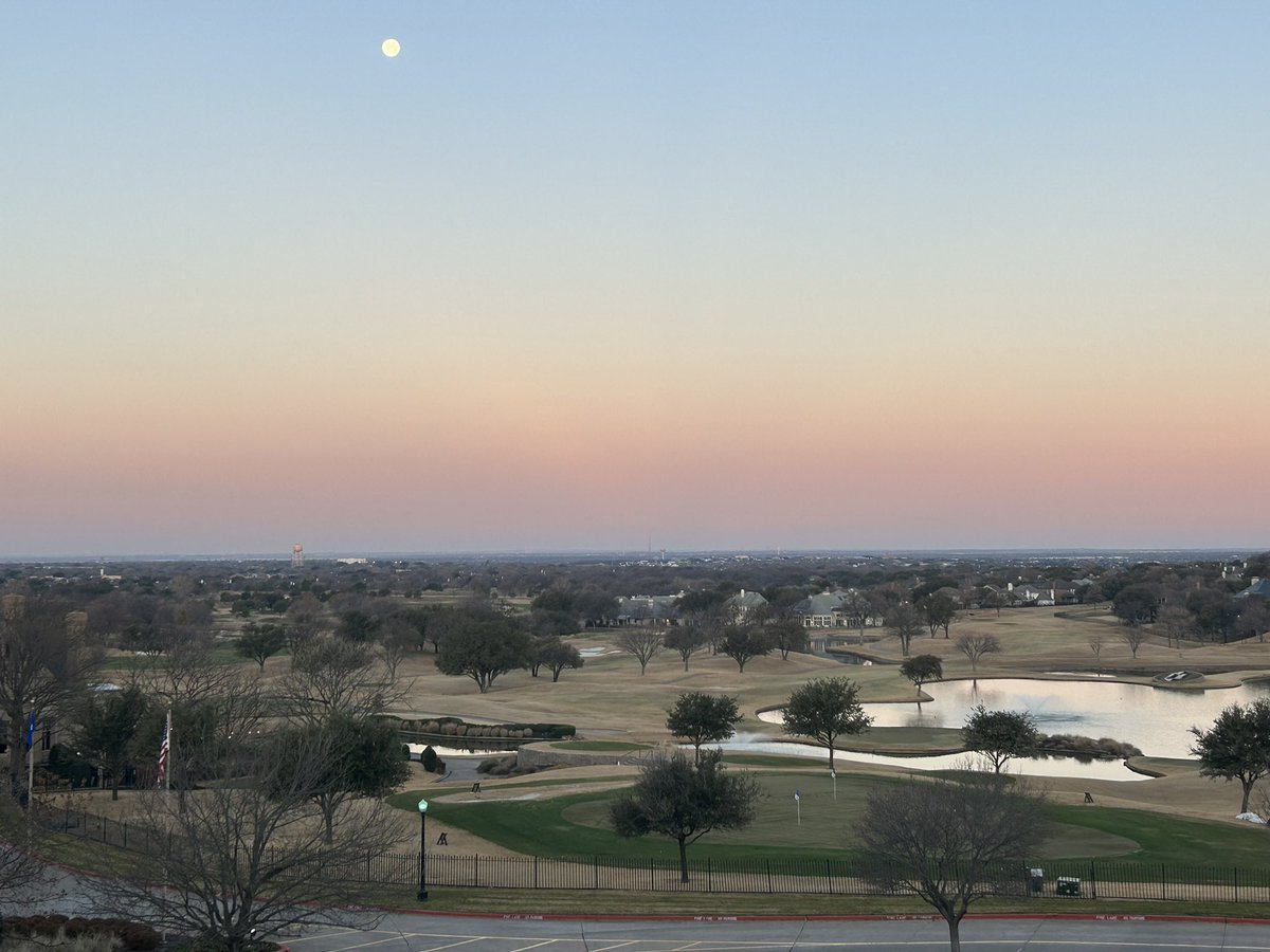 HolyNutmeg's tweet photo. This IS the day the Lord has made; let us rejoice and be glad in it. https://t.co/Wc28Eun54P