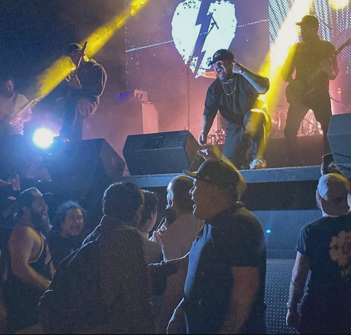 Ali Carrera tweet media