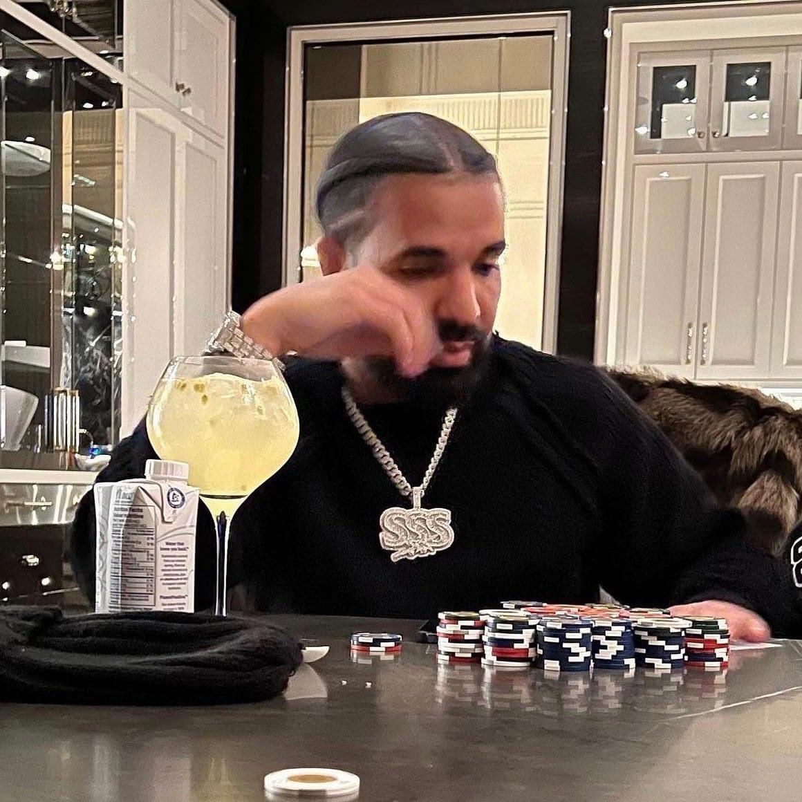 LWLOttawa's tweet image. @itschampagnepap with #Flowwater