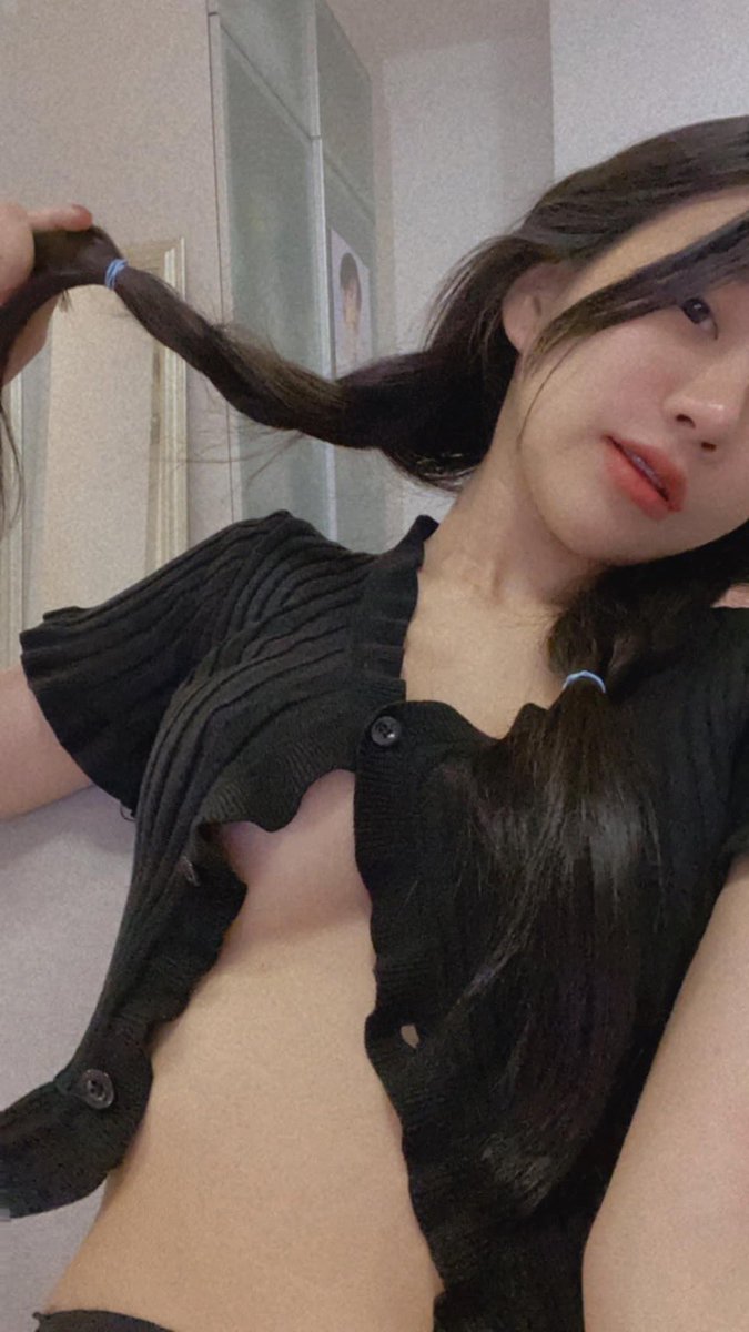 รีทวิตโพส สุ่มคุยแชทหื่น คอลเสียว ใครจะช่วยปลดกระดุมเม็ดสุดท้าย คะ