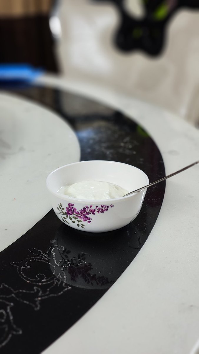 nayan20in's tweet photo. A bowl of Curd for Lunch.. 
@GOQii @IndianOilcl
#GOQiiCorporateChallenge
#goqiispotchallenge
#BeTheForce
#ReimagineCorporateWellness https://t.co/MkASfGHI03