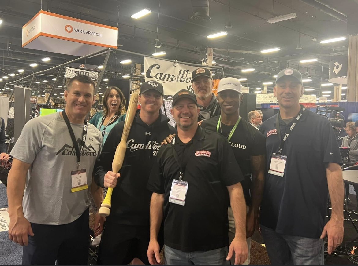 MarcusNettles's tweet photo. More 📷 from @ABCA1945 with the @Yakkertech &amp; @BaseballCloudUS team and networking partners. ⚾️📉📡💯 #ABCA2023 #baseball #baseballdatamatters https://t.co/6cgPxUwbJJ