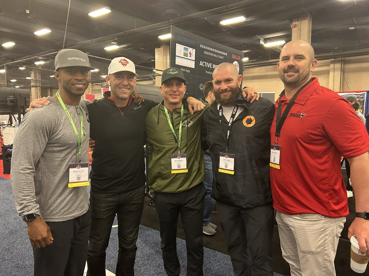 MarcusNettles's tweet photo. More 📷 from @ABCA1945 with the @Yakkertech &amp; @BaseballCloudUS team and networking partners. ⚾️📉📡💯 #ABCA2023 #baseball #baseballdatamatters https://t.co/6cgPxUwbJJ