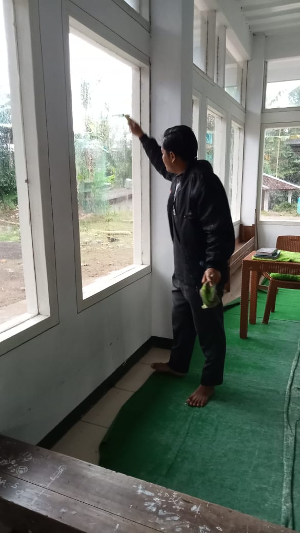 bayhaqiumar1974's tweet image. *#SETARA AWAL TAHUN*
Bismillah 

Jum'at, 6 Januari 2023 #setarapemburumasjid Kabupaten Sukabumi melaksanakan pembersihan beberapa Masjid di Kecamatan Gegerbitung Sukabumi