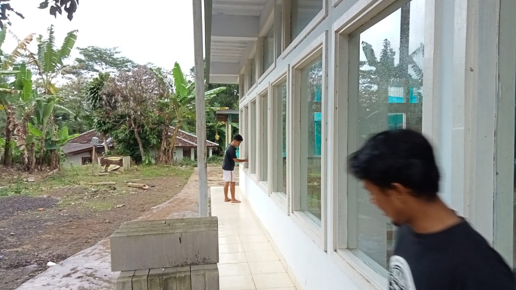 bayhaqiumar1974's tweet image. *#SETARA AWAL TAHUN*
Bismillah 

Jum'at, 6 Januari 2023 #setarapemburumasjid Kabupaten Sukabumi melaksanakan pembersihan beberapa Masjid di Kecamatan Gegerbitung Sukabumi
