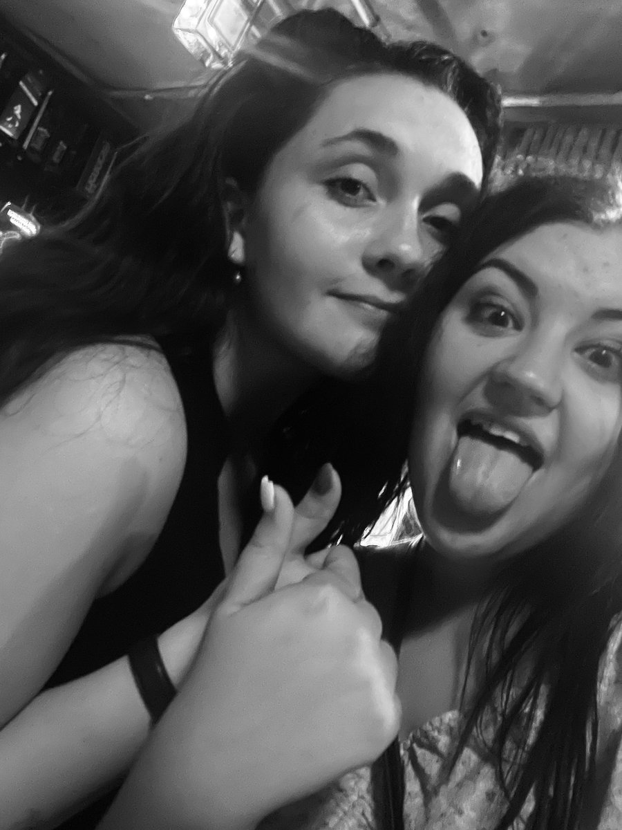 Rialet ‘Flower’ van Jaarsveld tweet media