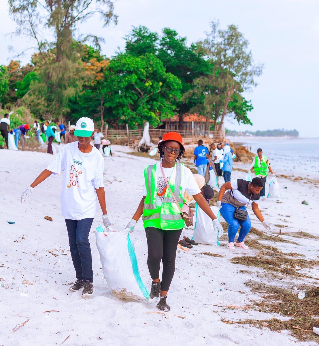 There are 5.25 trillion pieces of plastic waste estimated to be in our oceans. 269,000 tons float. 70% of our debris sinks into the ocean's ecosystem,and 15% lands on our beaches. In terms of plastic, 8.3 million tons are discarded in the sea yearly.
#saveoceansbefireitdtoolate📌