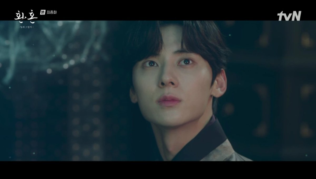 StudyGroupDrama's tweet photo. Seo Yul’s character is written so well. He’s the second male lead but they didn’t write him as someone fighting for Naksu’s love but someone who’s rooting for her freedom and happiness. SEO YUL THE BEST BOY 👏🏻⚔️ 

#AlchemyOfSouls2Ep10
#HwangMinHyun #황민현  
#환혼빛과그림자 #서율 https://t.co/KgUoz0gwhi