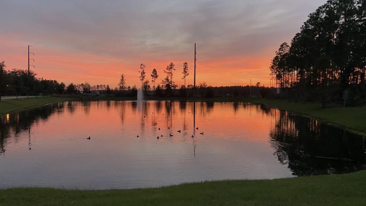 Loving these sunset views at Azalea House #travelingnurse #gypsynurse #sunsetlovers