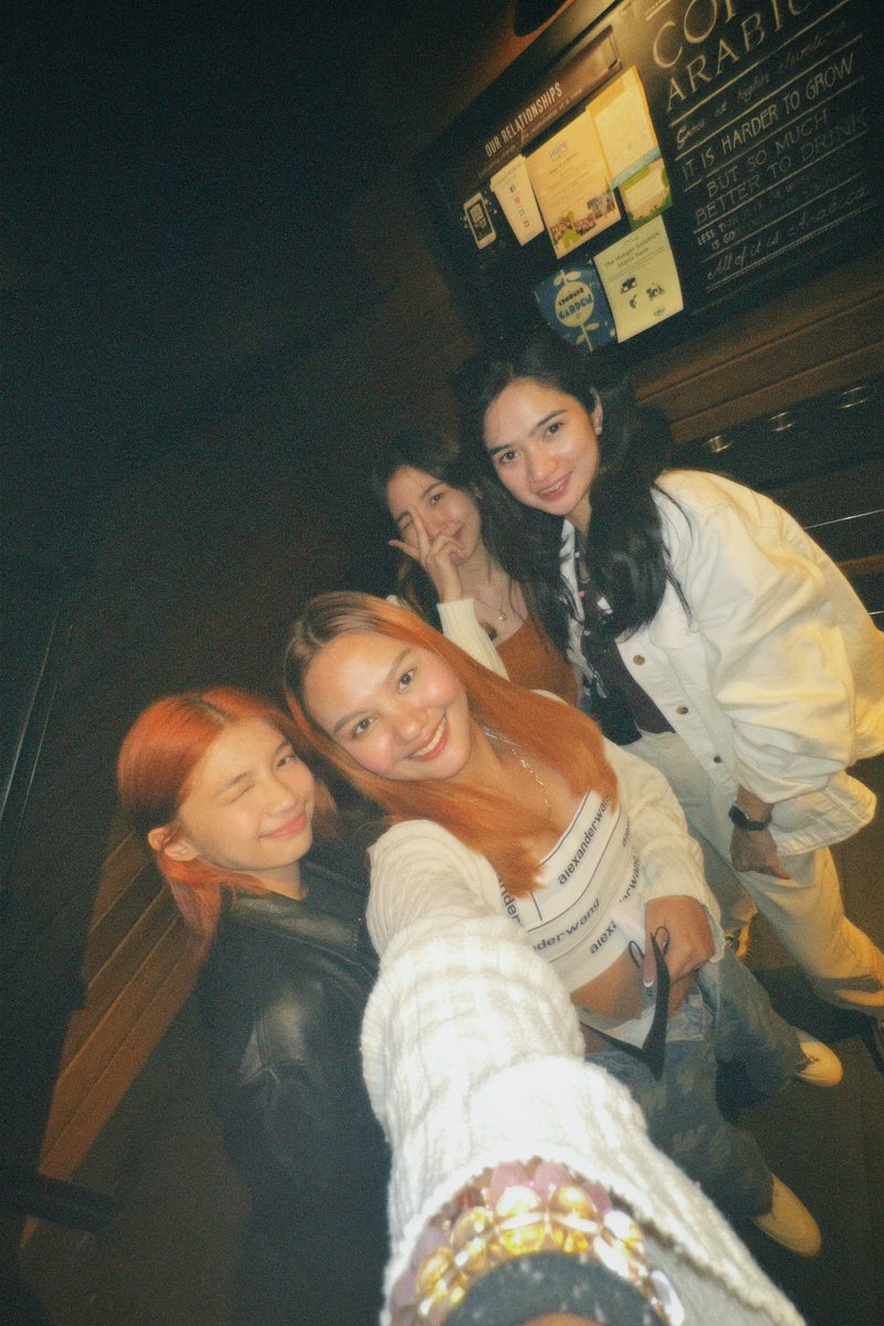 my besties ily three 😚